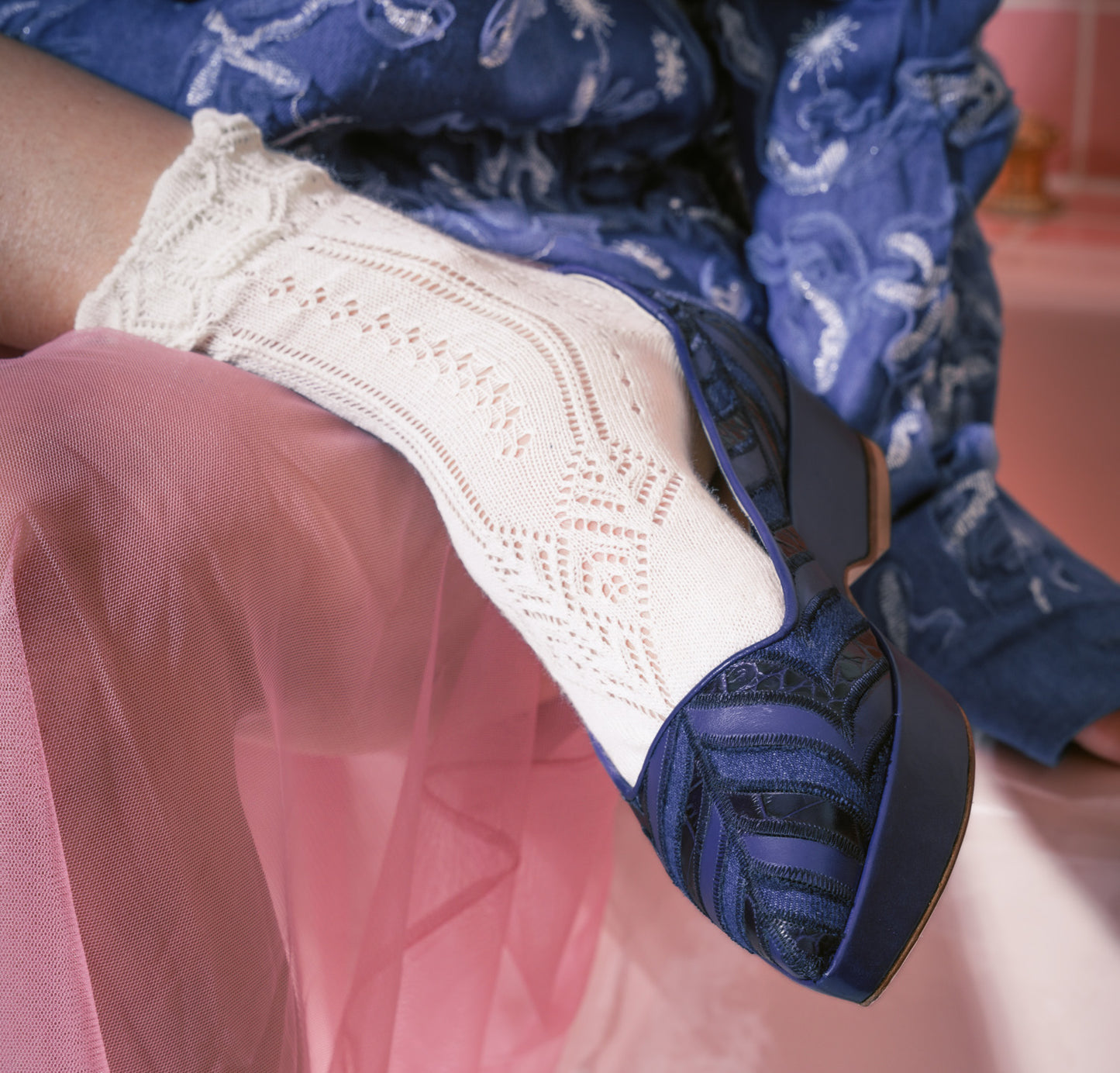Shauna - Pump - Navy Applique